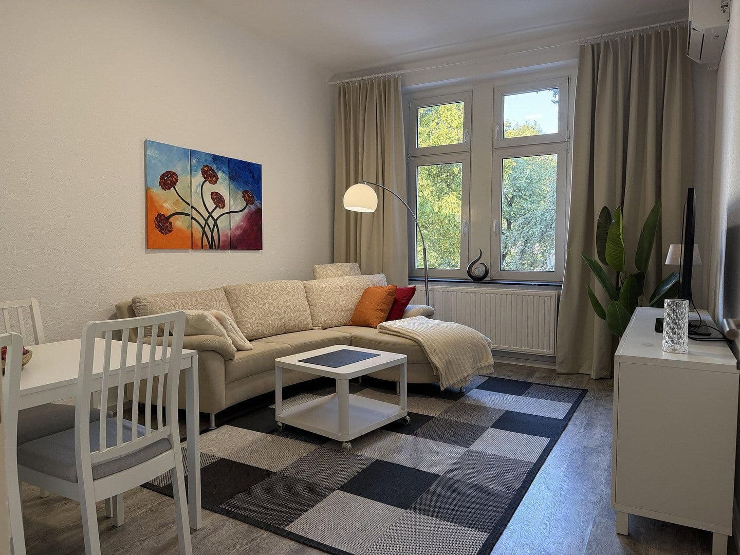 1 bedroom with open-plan kitchen flat to rent, 60 m², Röhrenstraße 1, Düsseldorf, North Rhine-Westphalia 1 bedroom with open-plan kitchen flat to rent, 60 m², Röhrenstraße 1, Düsseldorf, North Rhine-Westphalia