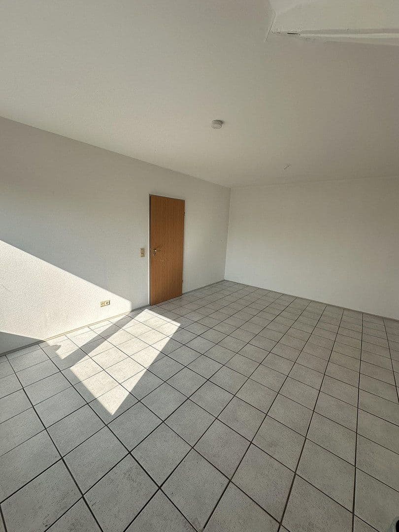 3 bedroom flat to rent, 89 m², Solinger Str. 139, Langenfeld (Rheinland), North Rhine-Westphalia 3 bedroom flat to rent, 89 m², Solinger Str. 139, Langenfeld (Rheinland), North Rhine-Westphalia