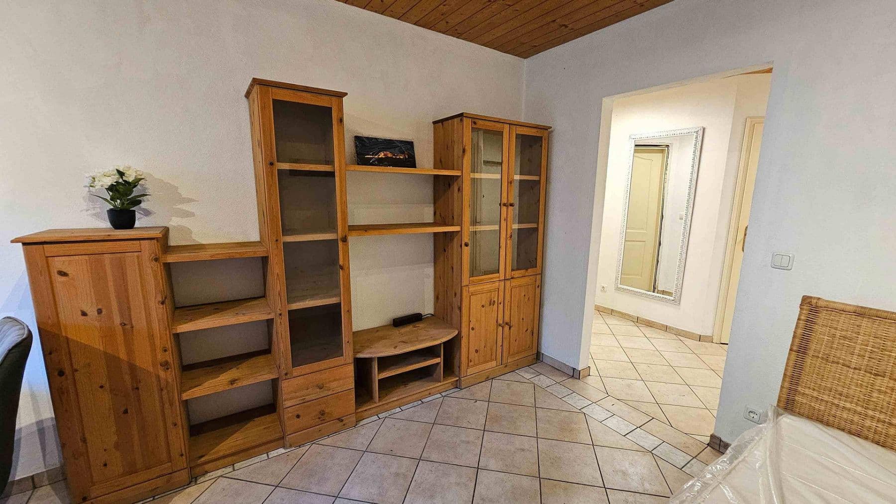 1 bedroom flat to rent, 34 m², Oestrich-Winkel, Hesse 1 bedroom flat to rent, 34 m², Oestrich-Winkel, Hesse
