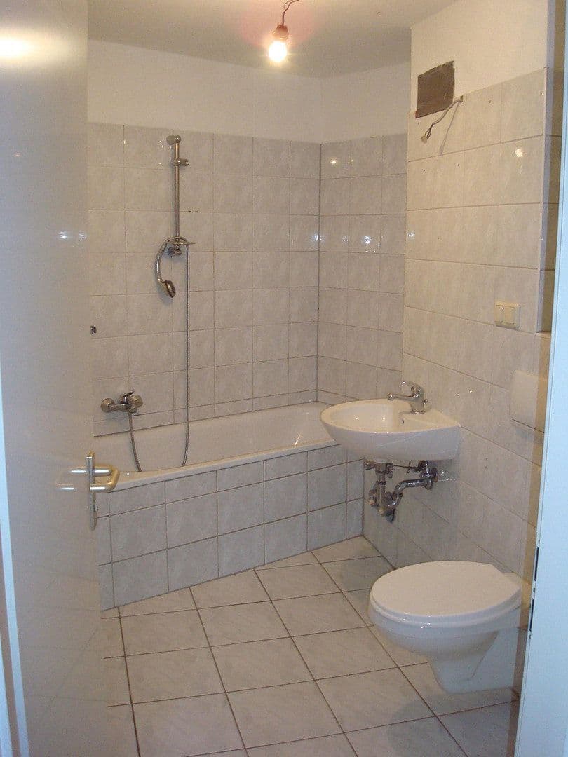 house for sale, 585 m², Mühlenstr. 12 - 12 A, Mirow, Mecklenburg-Vorpommern house for sale, 585 m², Mühlenstr. 12 - 12 A, Mirow, Mecklenburg-Vorpommern