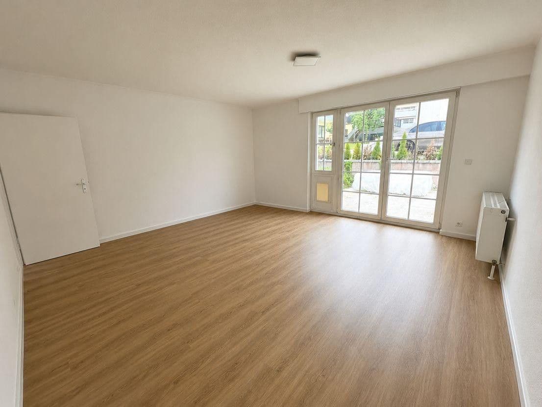3 bedroom with open-plan kitchen flat to rent, 130 m², Filderstadt, Baden-Württemberg 3 bedroom with open-plan kitchen flat to rent, 130 m², Filderstadt, Baden-Württemberg