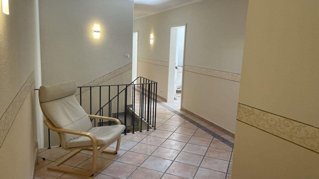 3 bedroom with open-plan kitchen flat to rent, 130 m², Filderstadt, Baden-Württemberg 3 bedroom with open-plan kitchen flat to rent, 130 m², Filderstadt, Baden-Württemberg