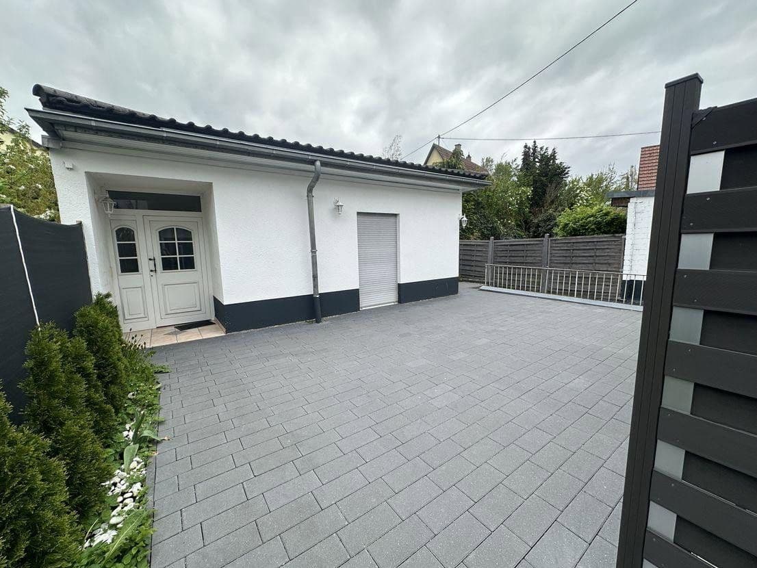3 bedroom with open-plan kitchen flat to rent, 130 m², Filderstadt, Baden-Württemberg 3 bedroom with open-plan kitchen flat to rent, 130 m², Filderstadt, Baden-Württemberg