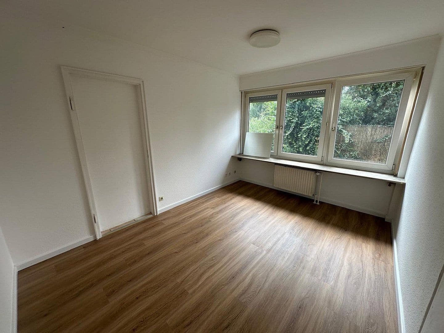 3 bedroom with open-plan kitchen flat to rent, 130 m², Filderstadt, Baden-Württemberg 3 bedroom with open-plan kitchen flat to rent, 130 m², Filderstadt, Baden-Württemberg