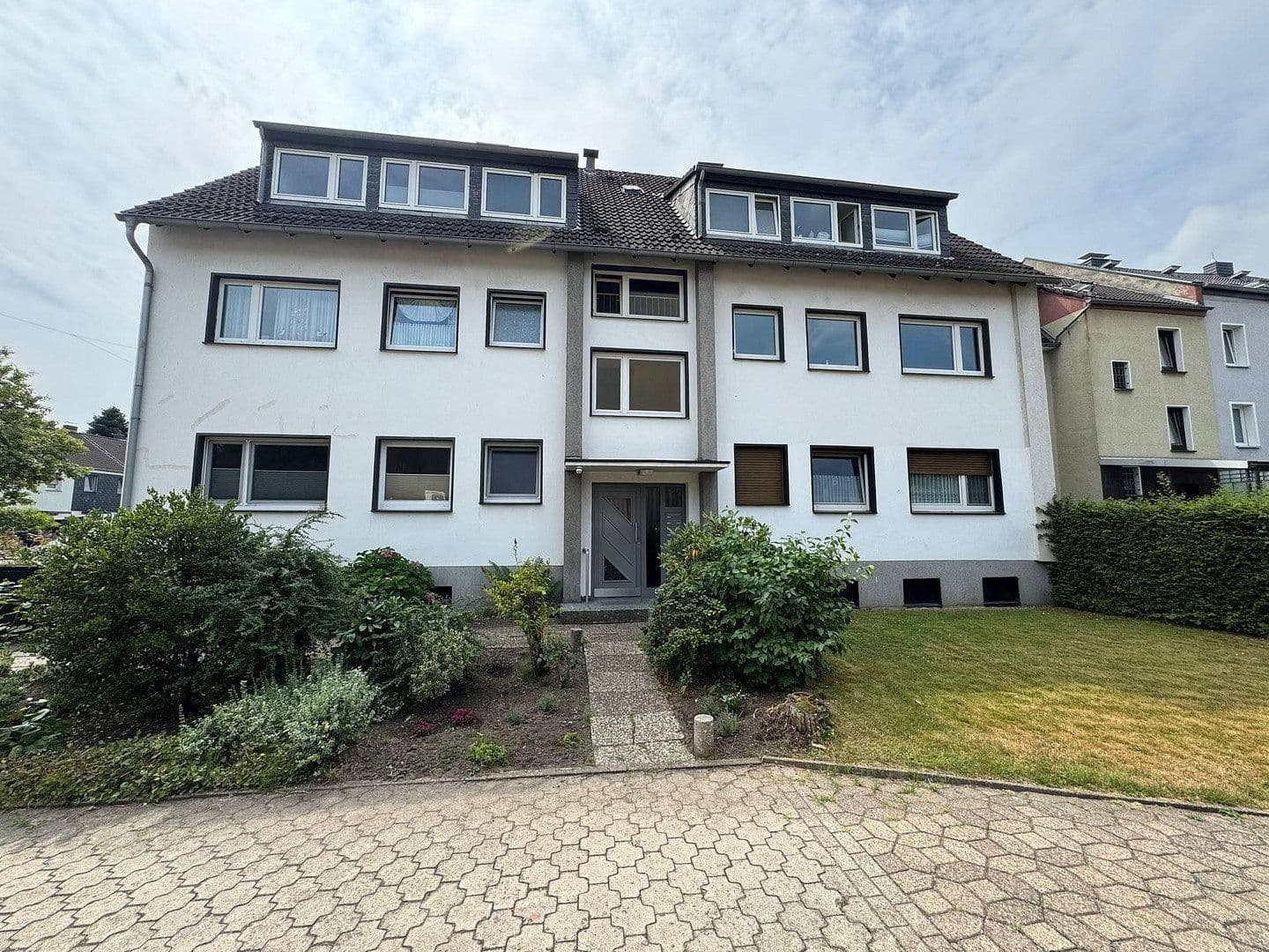 2 bedroom with open-plan kitchen flat to rent, 70 m², Weidkamp 177, Essen-Borbeck, North Rhine-Westphalia 2 bedroom with open-plan kitchen flat to rent, 70 m², Weidkamp 177, Essen-Borbeck, North Rhine-Westphalia