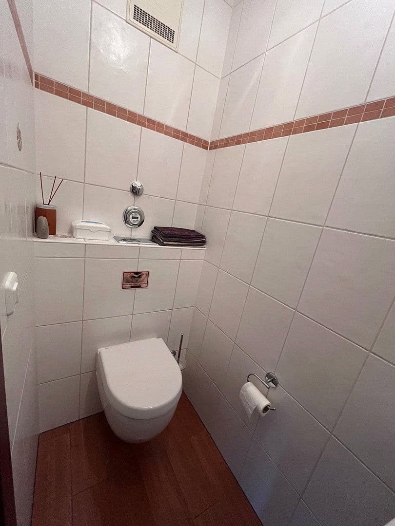5 bedroom with open-plan kitchen flat for sale, 155 m², Niedernhausen, Hesse 5 bedroom with open-plan kitchen flat for sale, 155 m², Niedernhausen, Hesse