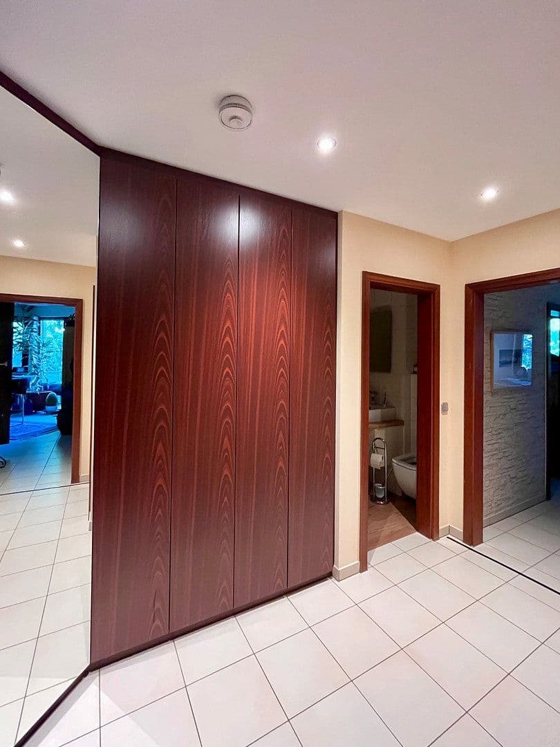 5 bedroom with open-plan kitchen flat for sale, 155 m², Niedernhausen, Hesse 5 bedroom with open-plan kitchen flat for sale, 155 m², Niedernhausen, Hesse