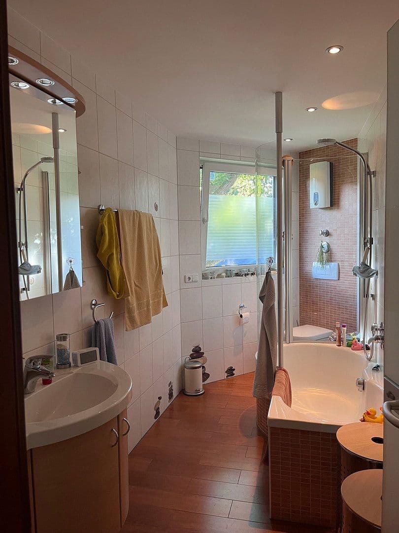 5 bedroom with open-plan kitchen flat for sale, 155 m², Niedernhausen, Hesse 5 bedroom with open-plan kitchen flat for sale, 155 m², Niedernhausen, Hesse