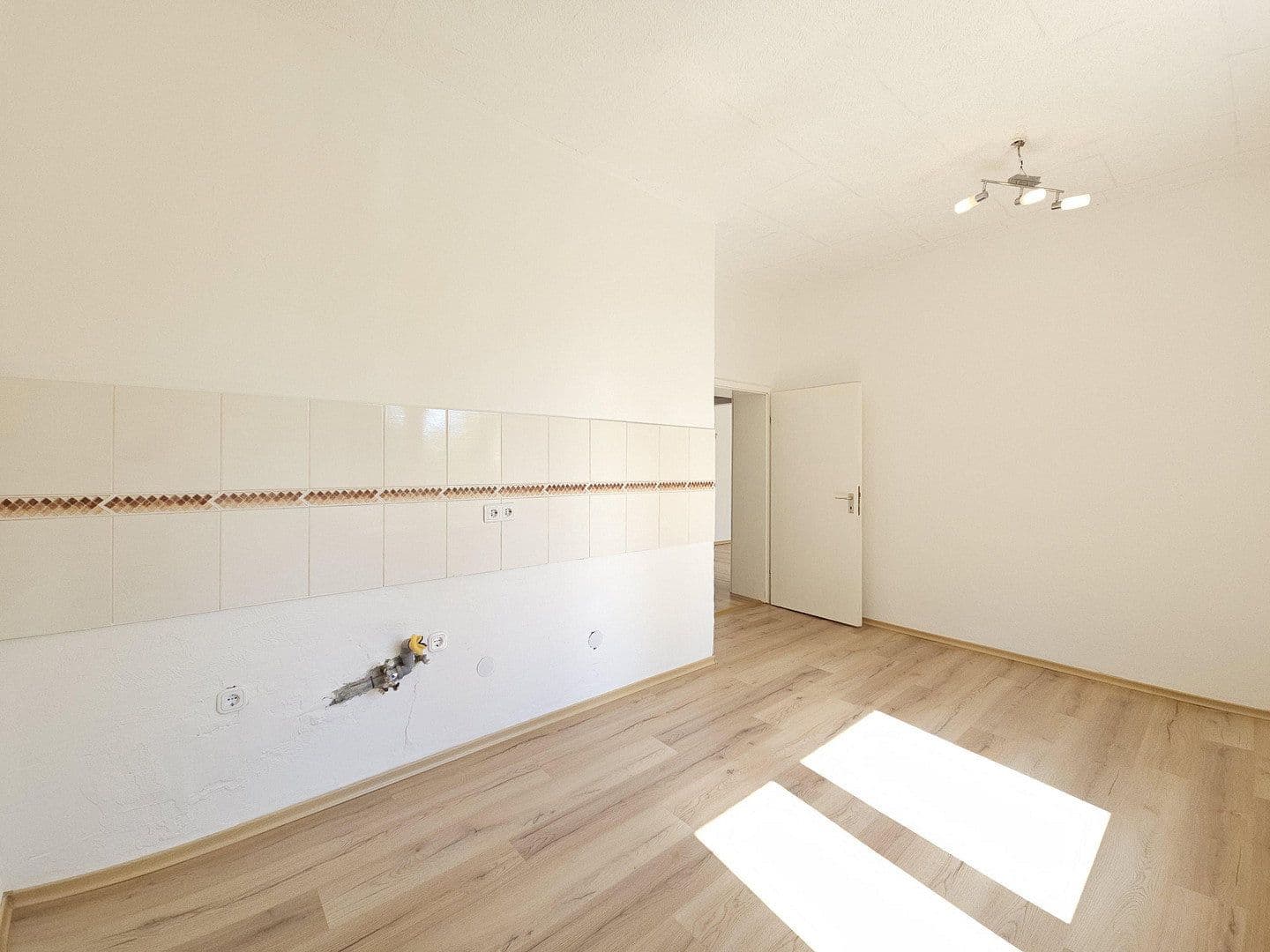 3 bedroom flat to rent, 88 m², Niedersteinanlage 3, Lüdenscheid, North Rhine-Westphalia 3 bedroom flat to rent, 88 m², Niedersteinanlage 3, Lüdenscheid, North Rhine-Westphalia