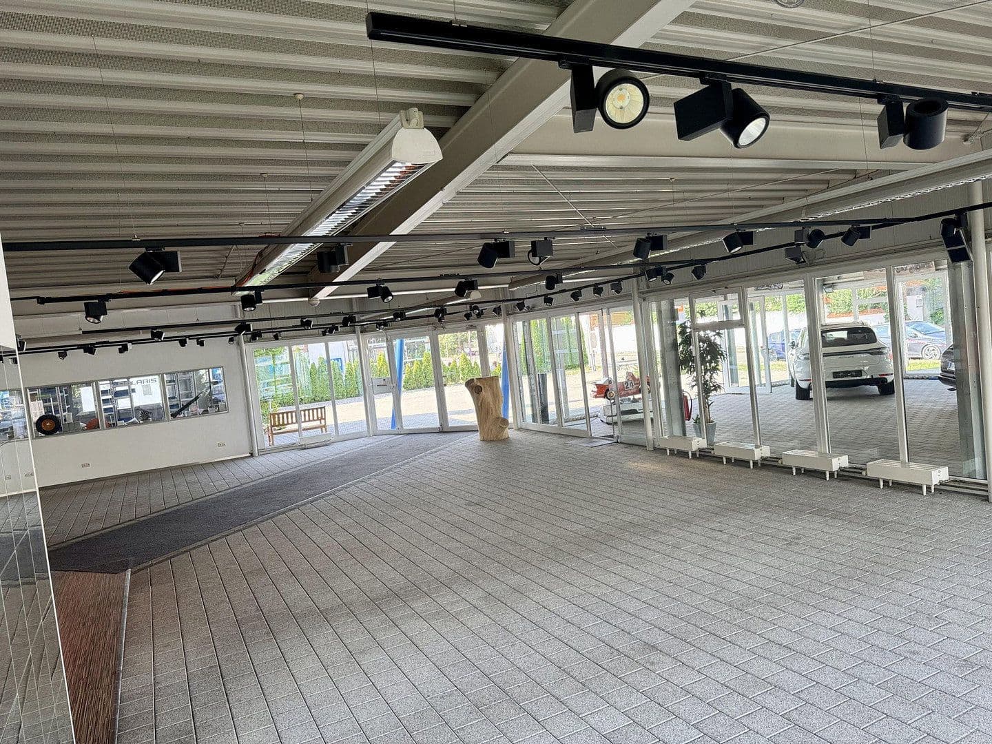 non-residential property for sale, 3,300 m², Pfaffenhofen, Bavaria non-residential property for sale, 3,300 m², Pfaffenhofen, Bavaria