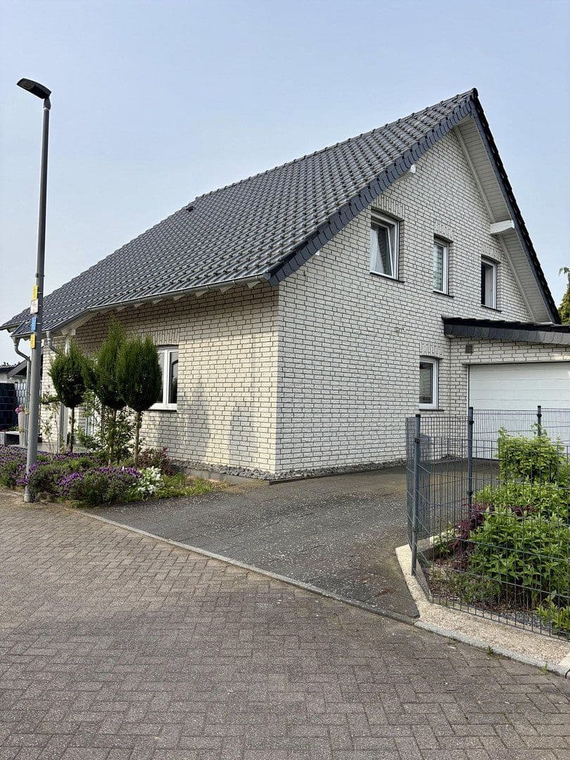 house for sale, 142 m², Niederzier, North Rhine-Westphalia house for sale, 142 m², Niederzier, North Rhine-Westphalia