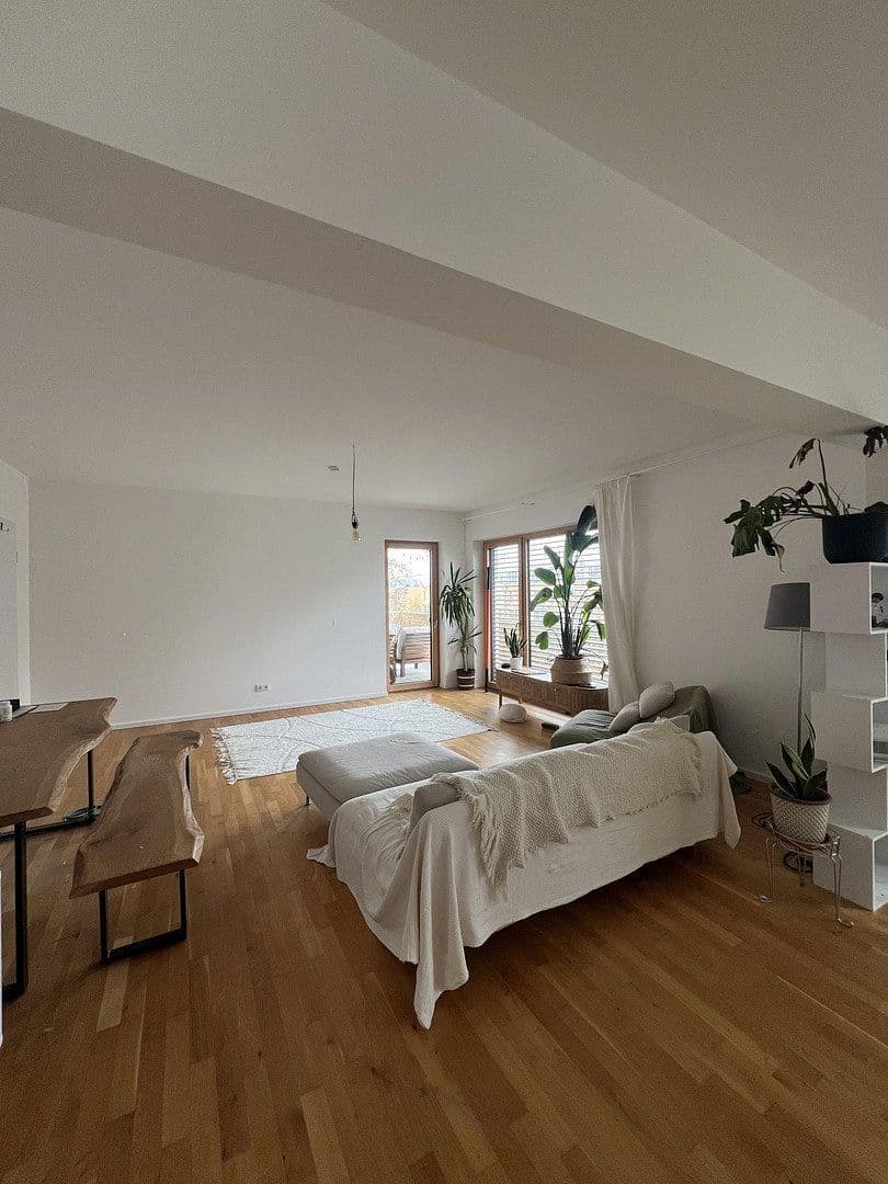 3 bedroom flat to rent, 145 m², Krachtstr., Berlin, Berlin 3 bedroom flat to rent, 145 m², Krachtstr., Berlin, Berlin