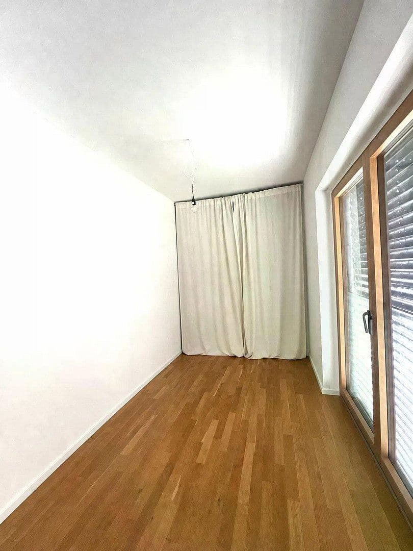 3 bedroom flat to rent, 145 m², Krachtstr., Berlin, Berlin 3 bedroom flat to rent, 145 m², Krachtstr., Berlin, Berlin