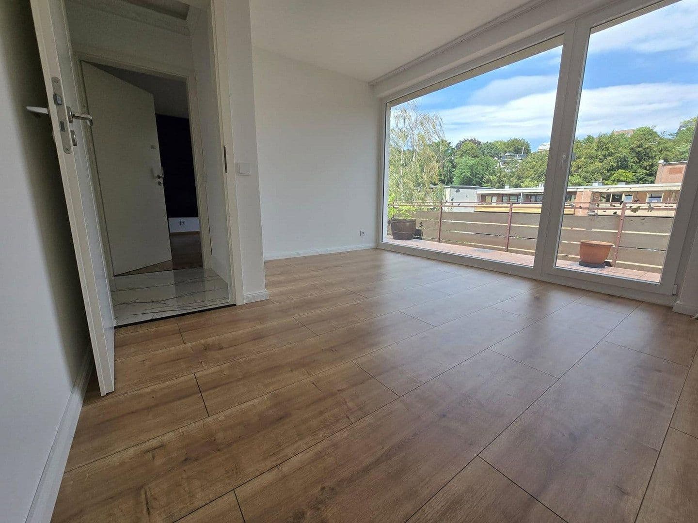 3 bedroom flat to rent, 93 m², Josef-Neuberger-Straße 26, Düsseldorf, North Rhine-Westphalia 3 bedroom flat to rent, 93 m², Josef-Neuberger-Straße 26, Düsseldorf, North Rhine-Westphalia