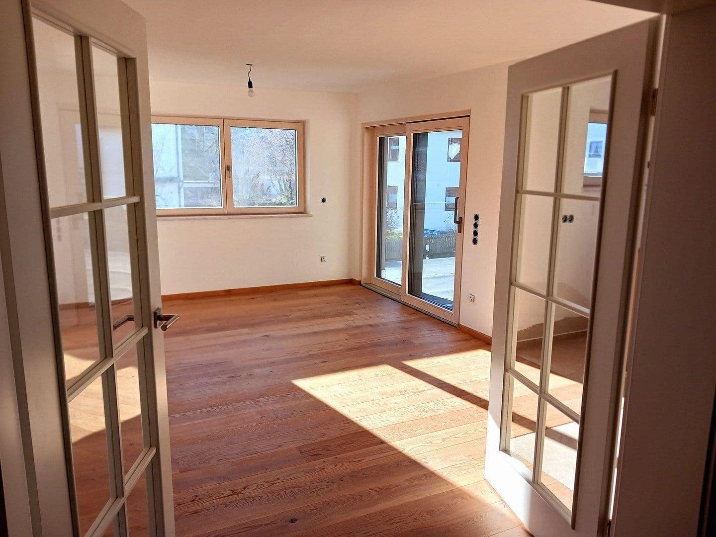 3 bedroom with open-plan kitchen flat to rent, 188 m², Enthammerstr. 7, Grafing, Bavaria 3 bedroom with open-plan kitchen flat to rent, 188 m², Enthammerstr. 7, Grafing, Bavaria