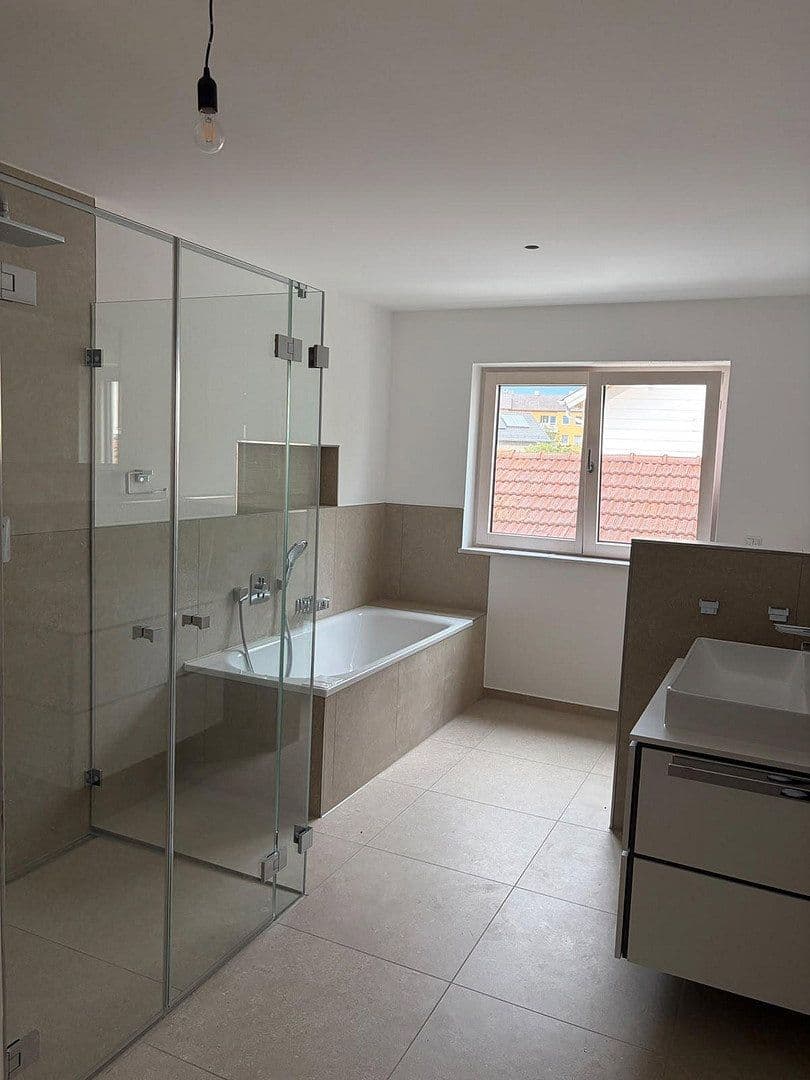 3 bedroom with open-plan kitchen flat to rent, 188 m², Enthammerstr. 7, Grafing, Bavaria 3 bedroom with open-plan kitchen flat to rent, 188 m², Enthammerstr. 7, Grafing, Bavaria