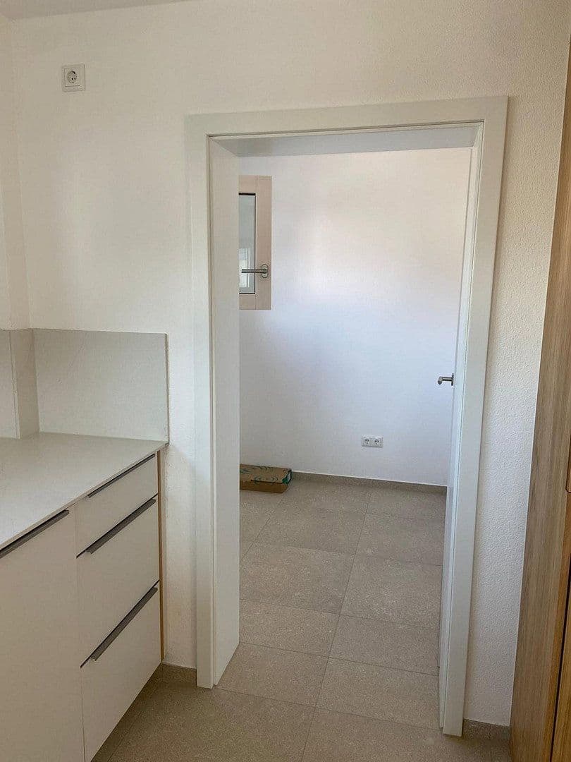 3 bedroom with open-plan kitchen flat to rent, 188 m², Enthammerstr. 7, Grafing, Bavaria 3 bedroom with open-plan kitchen flat to rent, 188 m², Enthammerstr. 7, Grafing, Bavaria