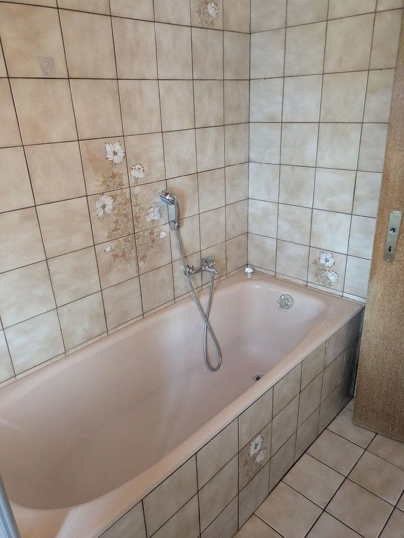 4 bedroom flat to rent, 100 m², Markt Erlbach, Bavaria 4 bedroom flat to rent, 100 m², Markt Erlbach, Bavaria