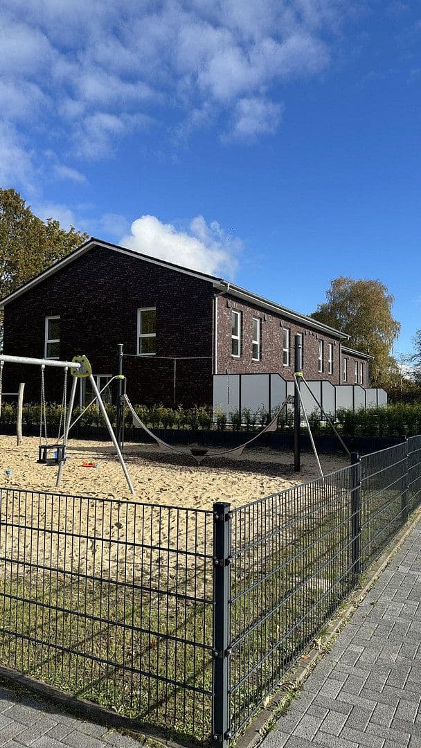 house to rent, 131 m², Appelboomtwiete, 10, Alveslohe, Schleswig-Holstein house to rent, 131 m², Appelboomtwiete, 10, Alveslohe, Schleswig-Holstein