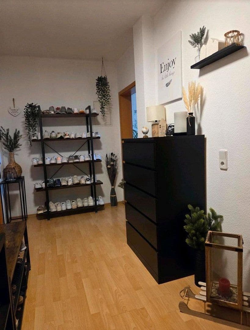 1 bedroom with open-plan kitchen flat to rent, 77 m², Chemnitz, Saxony 1 bedroom with open-plan kitchen flat to rent, 77 m², Chemnitz, Saxony