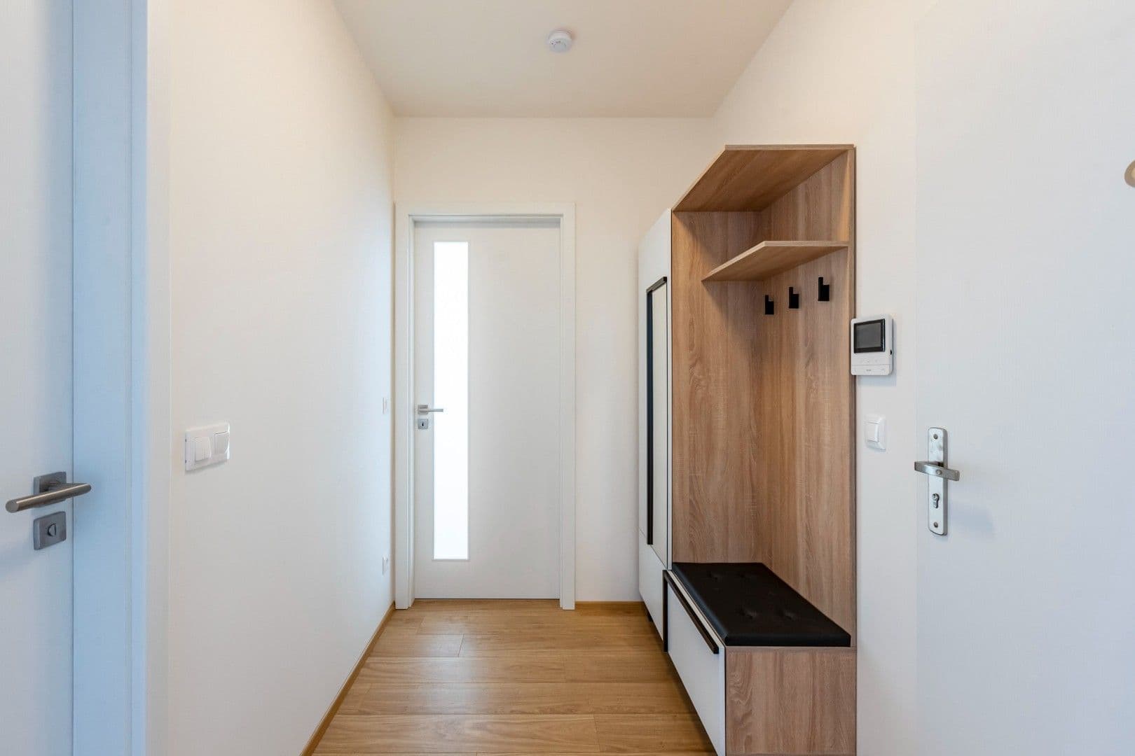 1 bedroom with open-plan kitchen flat to rent, 53 m², Mezilehlá, Prague, Prague 1 bedroom with open-plan kitchen flat to rent, 53 m², Mezilehlá, Prague, Prague