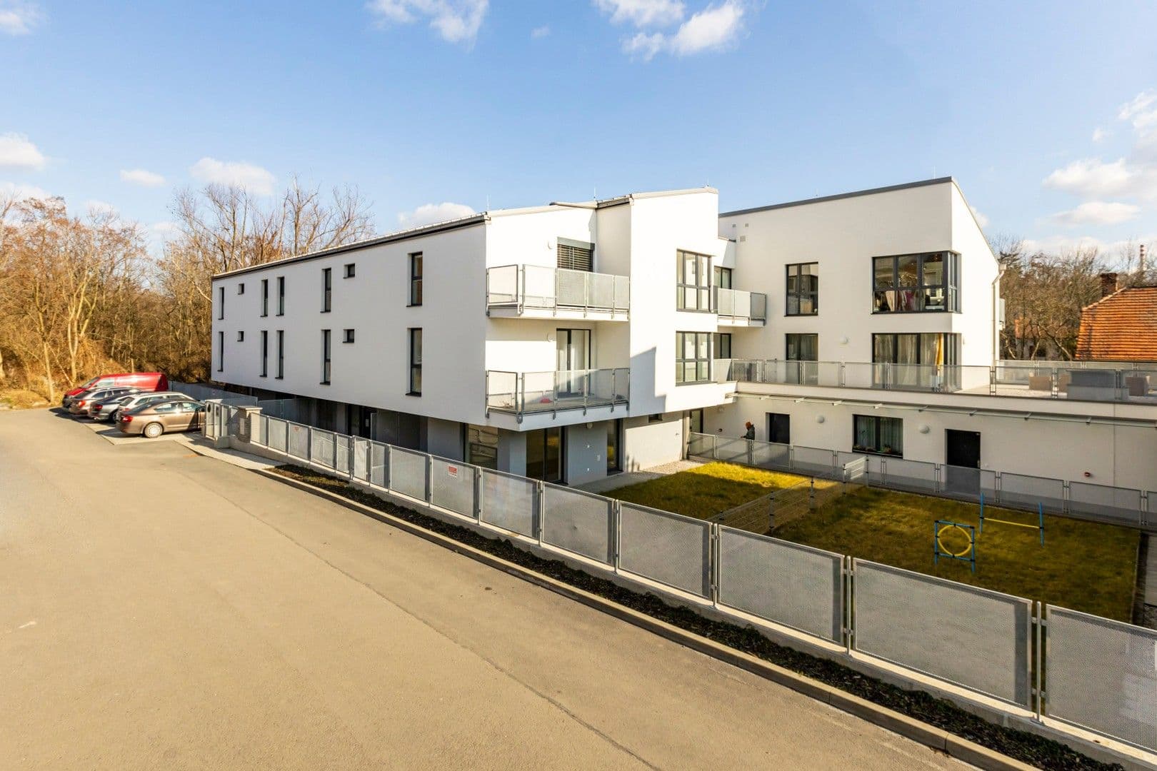 1 bedroom with open-plan kitchen flat to rent, 53 m², Mezilehlá, Prague, Prague 1 bedroom with open-plan kitchen flat to rent, 53 m², Mezilehlá, Prague, Prague
