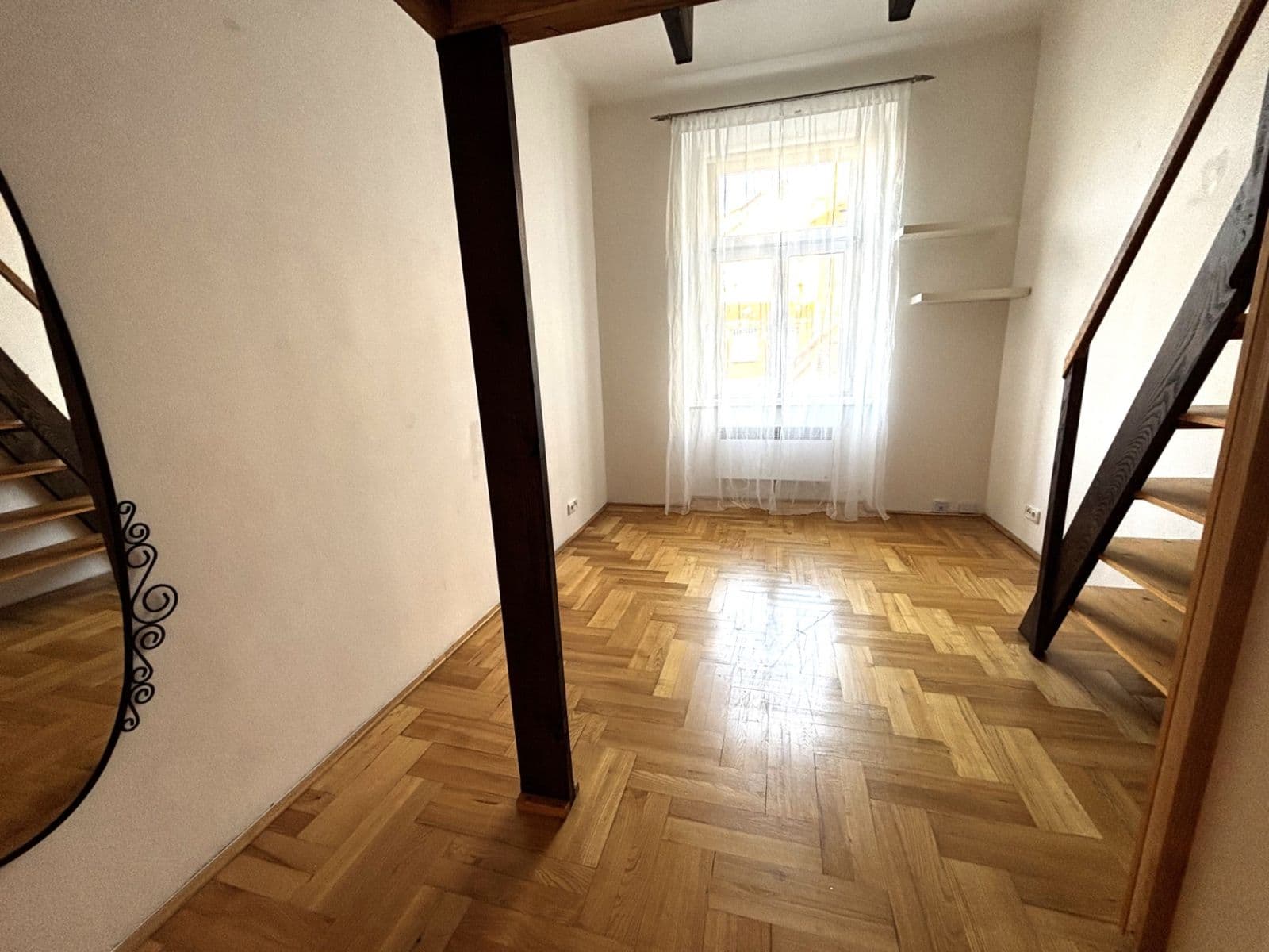 1 bedroom with open-plan kitchen flat to rent, 43 m², Tolstého, Prague, Prague 1 bedroom with open-plan kitchen flat to rent, 43 m², Tolstého, Prague, Prague