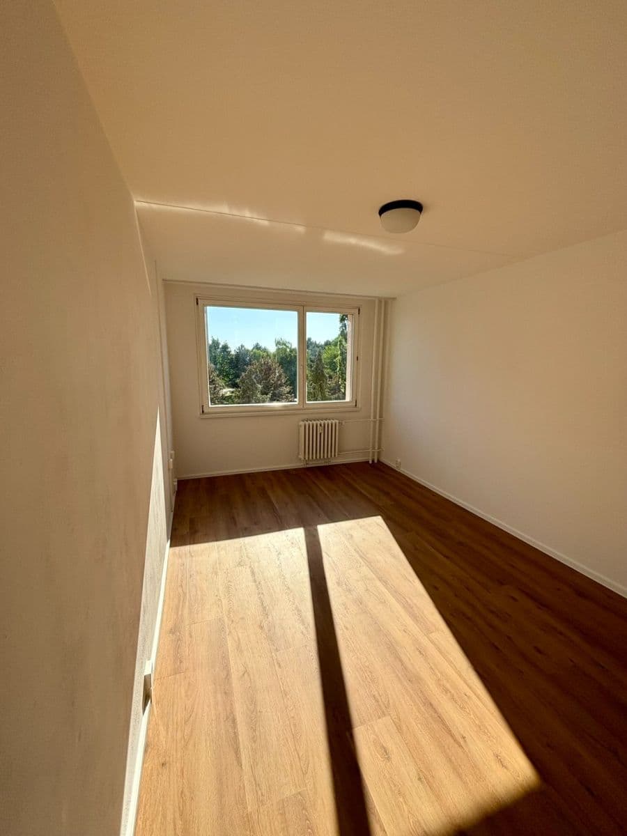 1 bedroom with open-plan kitchen flat to rent, 42 m², Ciolkovského, Prague, Prague 1 bedroom with open-plan kitchen flat to rent, 42 m², Ciolkovského, Prague, Prague