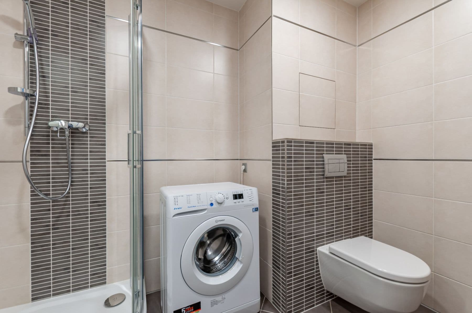 Studio flat to rent, 28 m², Bassova, Prague, Prague Studio flat to rent, 28 m², Bassova, Prague, Prague
