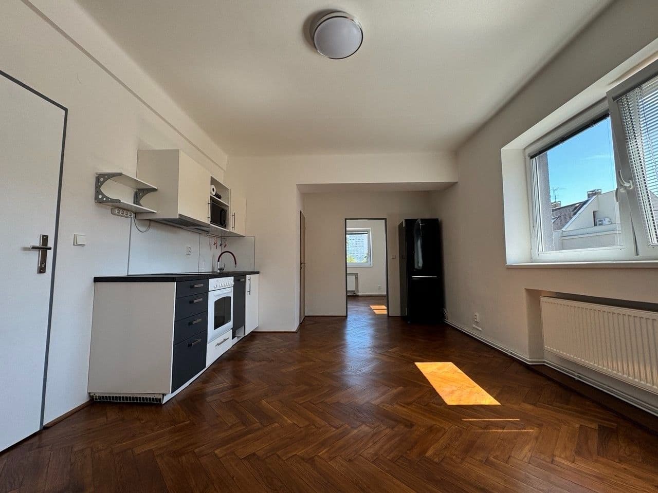 1 bedroom with open-plan kitchen flat to rent, 35 m², Pivoňková, Prague, Prague 1 bedroom with open-plan kitchen flat to rent, 35 m², Pivoňková, Prague, Prague