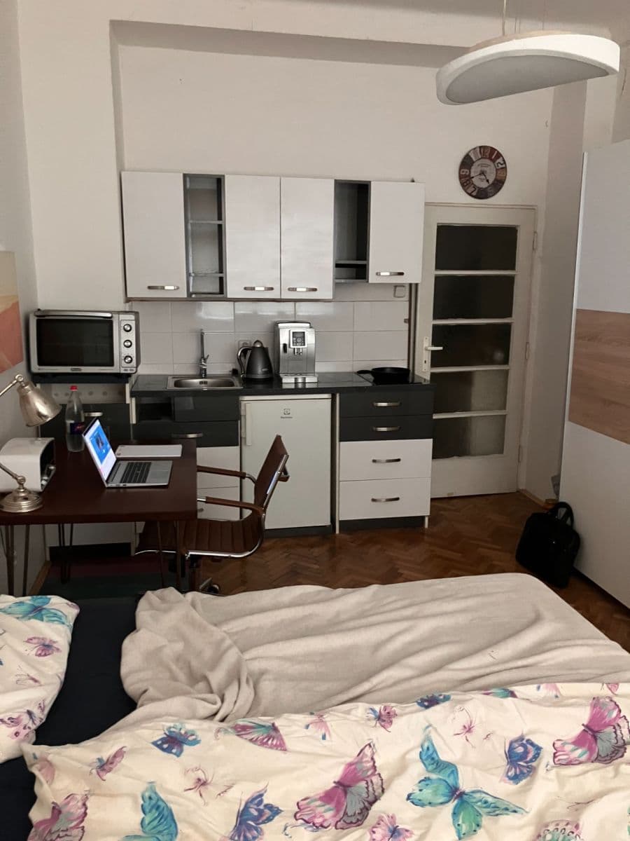 Studio flat to rent, 20 m², Sokolovská, Prague, Prague Studio flat to rent, 20 m², Sokolovská, Prague, Prague