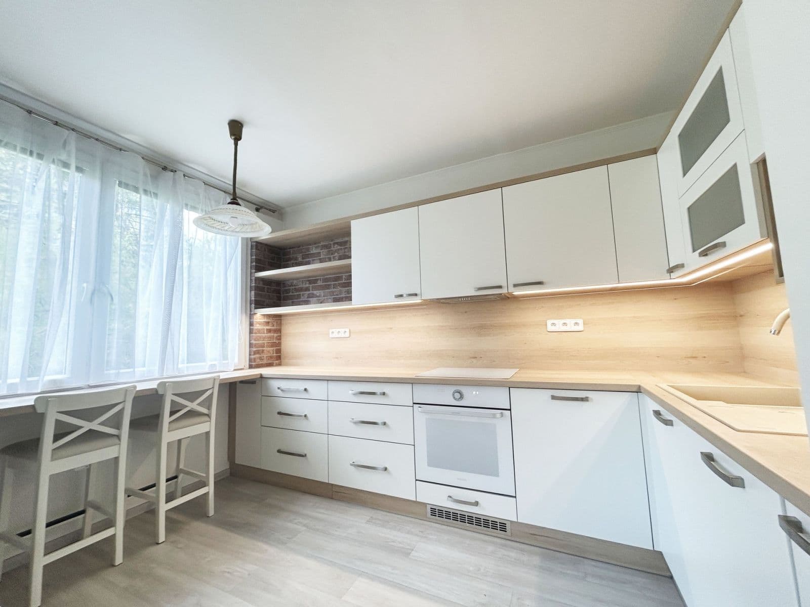 2 bedroom with open-plan kitchen flat to rent, 56 m², Ostravská, Kladno, Středočeský Region 2 bedroom with open-plan kitchen flat to rent, 56 m², Ostravská, Kladno, Středočeský Region