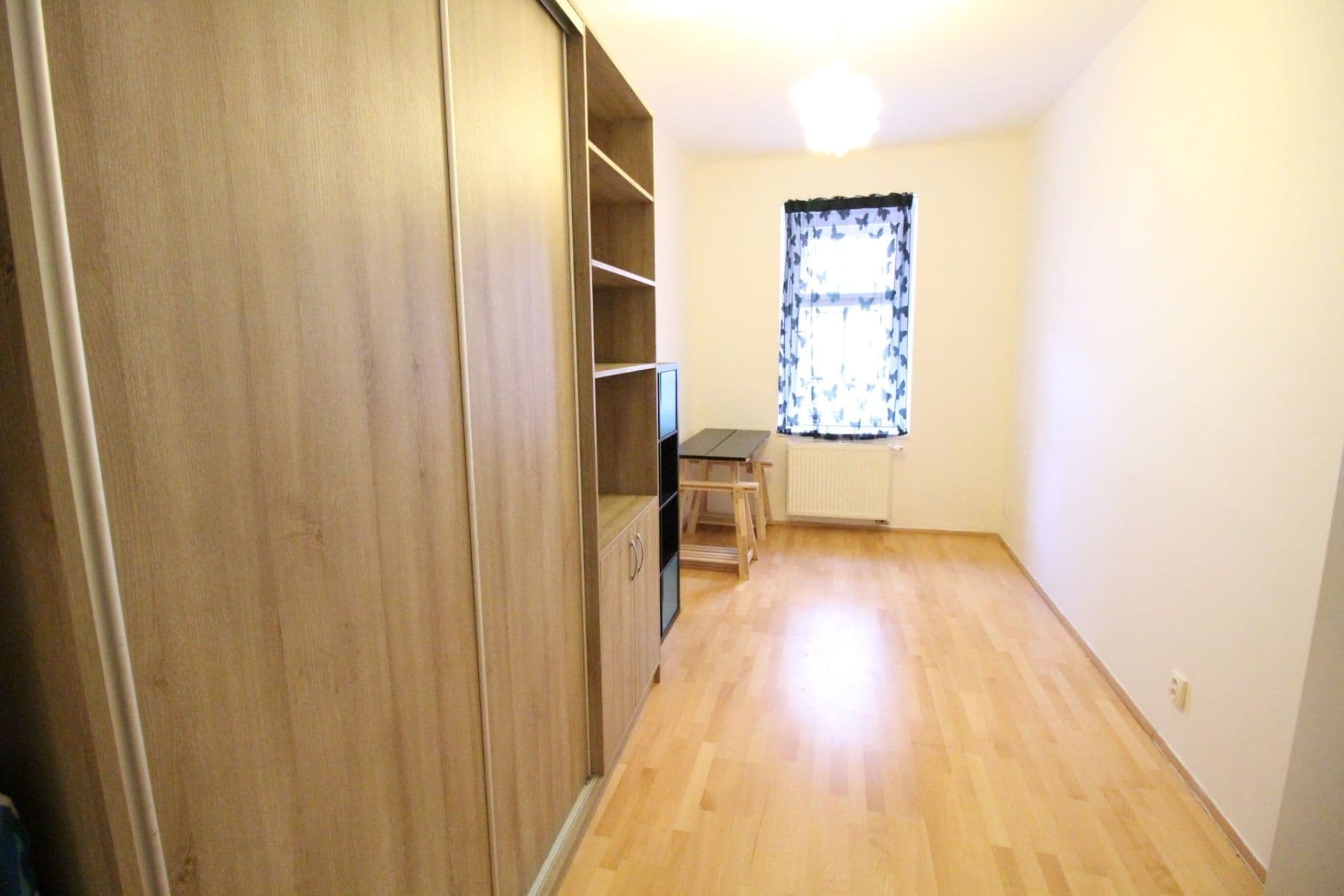 3 bedroom with open-plan kitchen flat to rent, 98 m², Na Zámyšli, Prague, Prague 3 bedroom with open-plan kitchen flat to rent, 98 m², Na Zámyšli, Prague, Prague