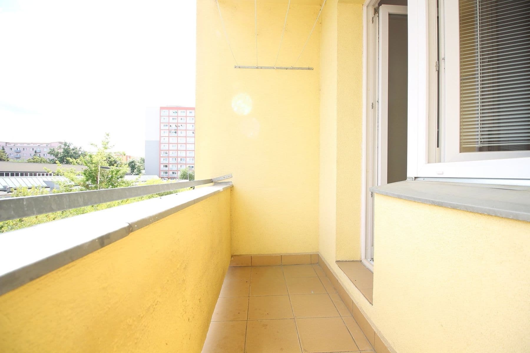 1 bedroom with open-plan kitchen flat to rent, 73 m², Vitry, Kladno, Středočeský Region 1 bedroom with open-plan kitchen flat to rent, 73 m², Vitry, Kladno, Středočeský Region