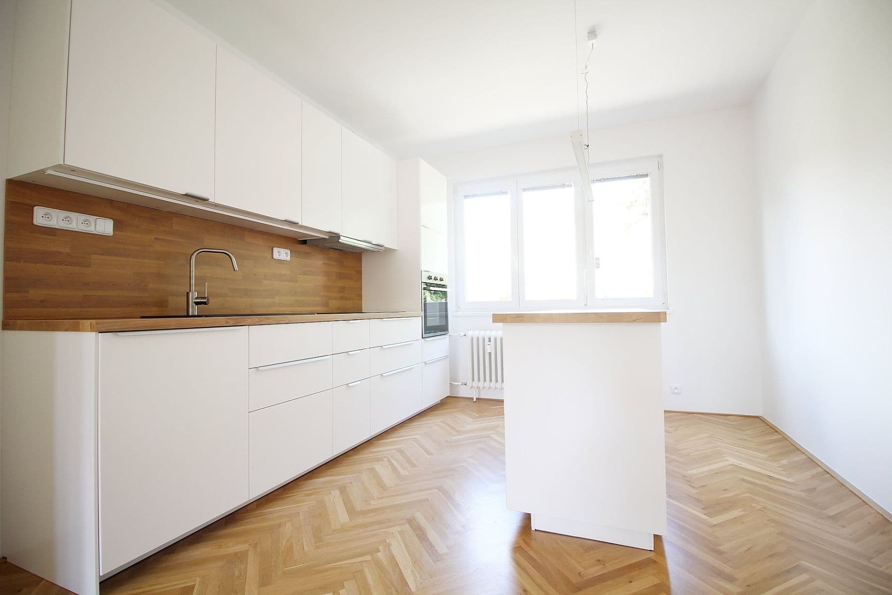 1 bedroom with open-plan kitchen flat to rent, 73 m², Vitry, Kladno, Středočeský Region 1 bedroom with open-plan kitchen flat to rent, 73 m², Vitry, Kladno, Středočeský Region