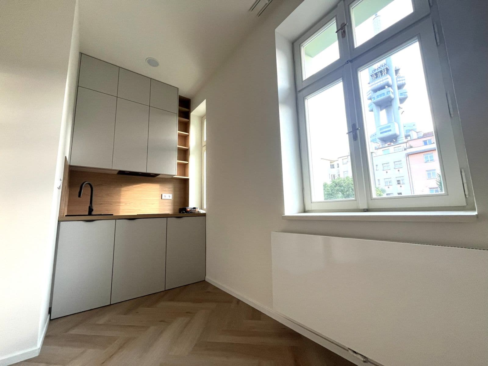 Studio flat to rent, 18 m², Bořivojova, Prague, Prague Studio flat to rent, 18 m², Bořivojova, Prague, Prague