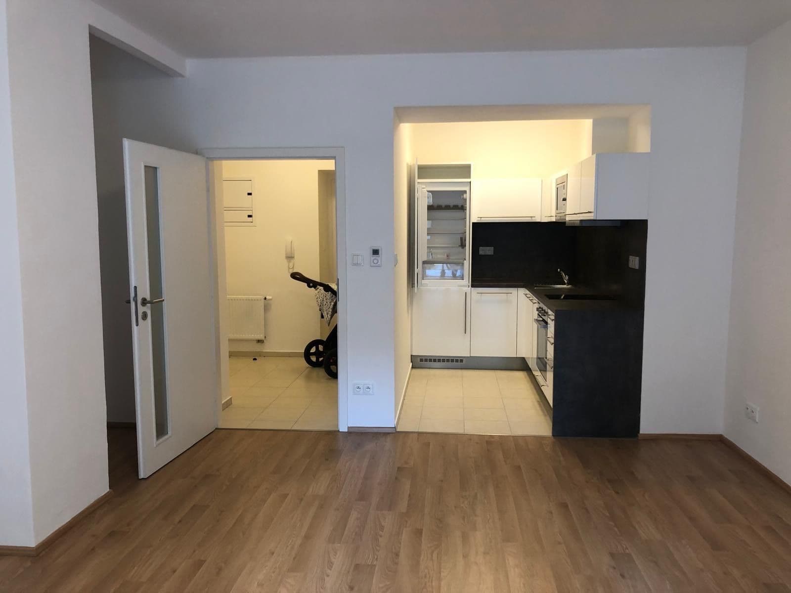 Studio flat to rent, 37 m², Výstavní, Brno, Jihomoravský Region Studio flat to rent, 37 m², Výstavní, Brno, Jihomoravský Region
