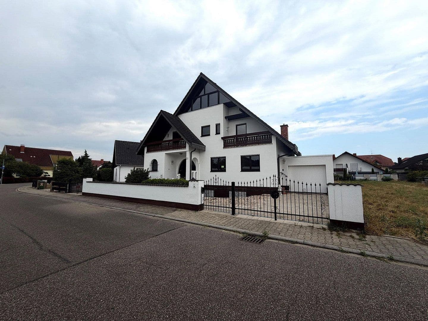 house for sale, 220 m², Kirchfeldring 21, Altlußheim, Baden-Württemberg house for sale, 220 m², Kirchfeldring 21, Altlußheim, Baden-Württemberg