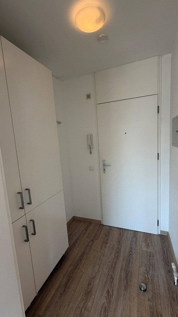 2 bedroom flat to rent, 38 m², Zeppelinstr. 36, Augsburg, Bavaria 2 bedroom flat to rent, 38 m², Zeppelinstr. 36, Augsburg, Bavaria