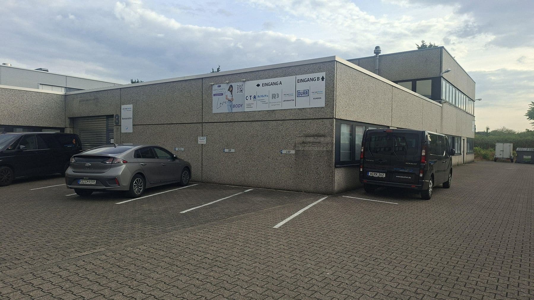 non-residential property to rent, 530 m², Raiffeisenstr. 3a, Langenfeld (Rheinland), North Rhine-Westphalia non-residential property to rent, 530 m², Raiffeisenstr. 3a, Langenfeld (Rheinland), North Rhine-Westphalia