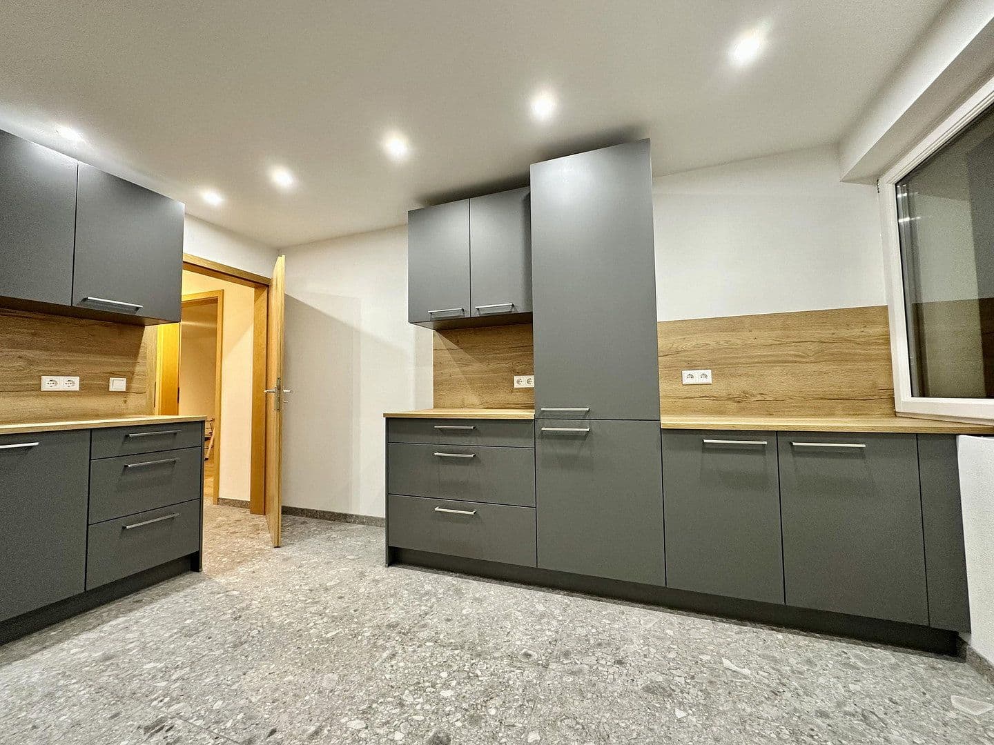 Studio flat to rent, 91 m², Aichtal, Baden-Württemberg Studio flat to rent, 91 m², Aichtal, Baden-Württemberg