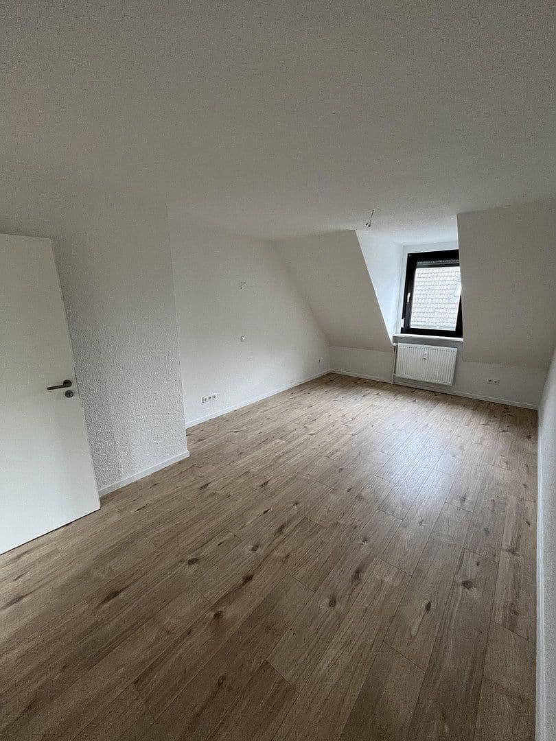 3 bedroom with open-plan kitchen flat for sale, 84 m², Kiwittenberg 43, Oberhausen, North Rhine-Westphalia 3 bedroom with open-plan kitchen flat for sale, 84 m², Kiwittenberg 43, Oberhausen, North Rhine-Westphalia
