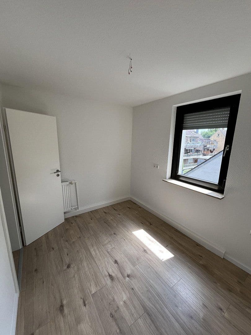 3 bedroom with open-plan kitchen flat for sale, 84 m², Kiwittenberg 43, Oberhausen, North Rhine-Westphalia 3 bedroom with open-plan kitchen flat for sale, 84 m², Kiwittenberg 43, Oberhausen, North Rhine-Westphalia