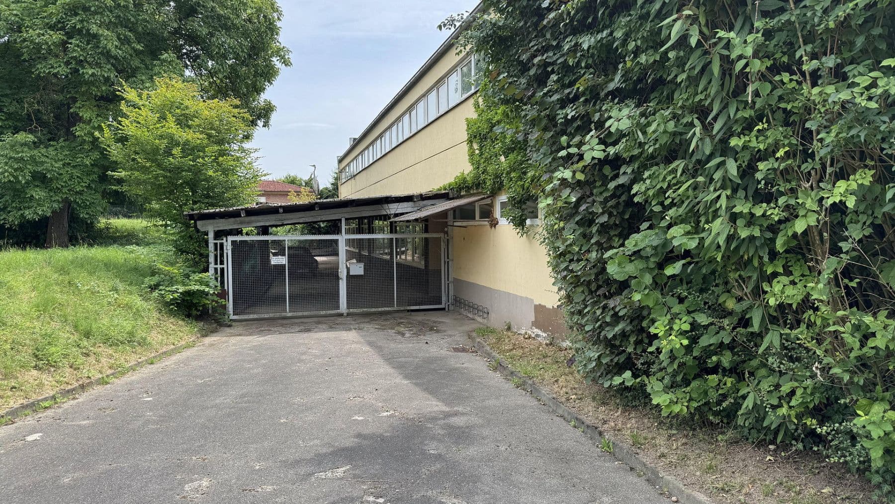 non-residential property for sale, 6,330 m², Kämpfelbach, Baden-Württemberg non-residential property for sale, 6,330 m², Kämpfelbach, Baden-Württemberg