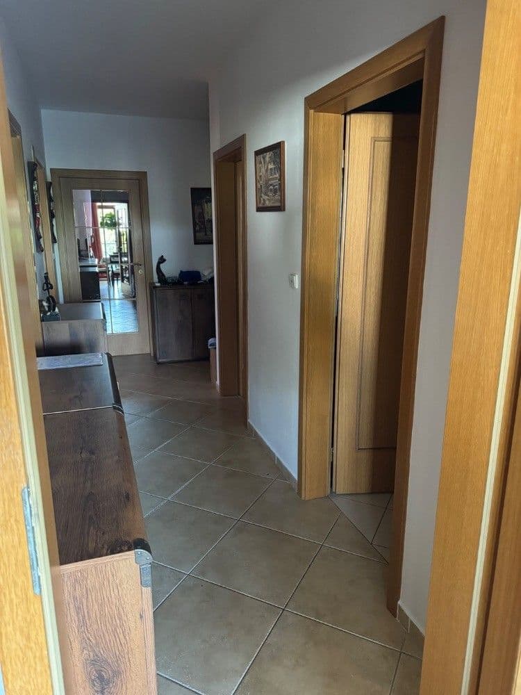 3 bedroom with open-plan kitchen flat to rent, 95 m², Majerova, Plzeň, Plzeňský Region 3 bedroom with open-plan kitchen flat to rent, 95 m², Majerova, Plzeň, Plzeňský Region