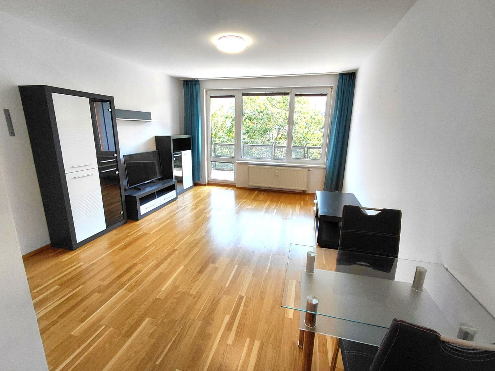 1 bedroom with open-plan kitchen flat to rent, 51 m², Werichova, Prague, Prague 1 bedroom with open-plan kitchen flat to rent, 51 m², Werichova, Prague, Prague