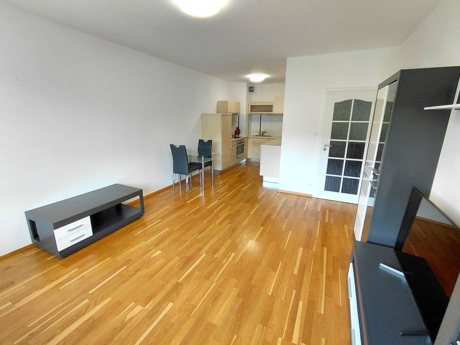 1 bedroom with open-plan kitchen flat to rent, 51 m², Werichova, Prague, Prague 1 bedroom with open-plan kitchen flat to rent, 51 m², Werichova, Prague, Prague