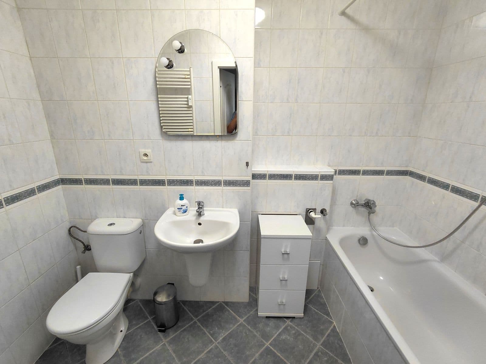 1 bedroom with open-plan kitchen flat to rent, 51 m², Werichova, Prague, Prague 1 bedroom with open-plan kitchen flat to rent, 51 m², Werichova, Prague, Prague