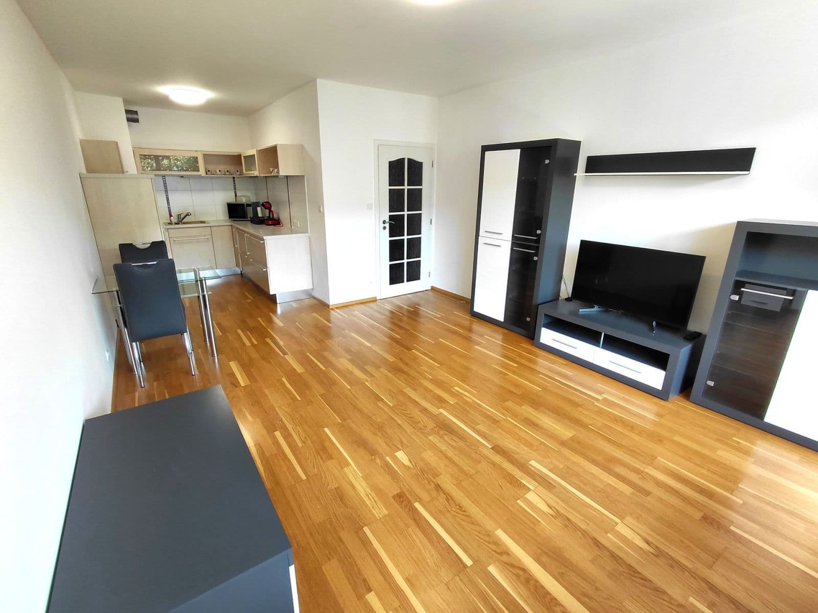 1 bedroom with open-plan kitchen flat to rent, 51 m², Werichova, Prague, Prague 1 bedroom with open-plan kitchen flat to rent, 51 m², Werichova, Prague, Prague