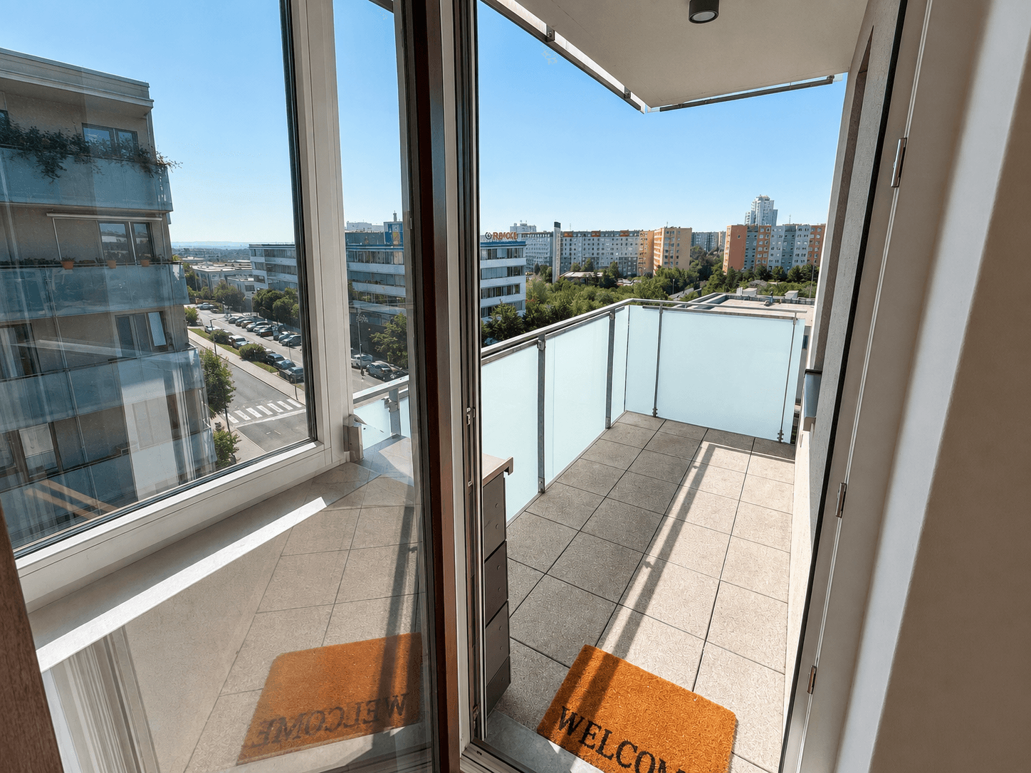 1 bedroom with open-plan kitchen flat to rent, 59 m², Pod Stolovou horou, Prague, Prague 1 bedroom with open-plan kitchen flat to rent, 59 m², Pod Stolovou horou, Prague, Prague